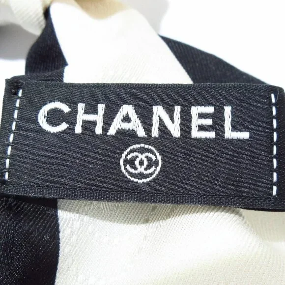 Auth CHANEL Cream Black Silk Other Jewellery - Picture 7 of 7